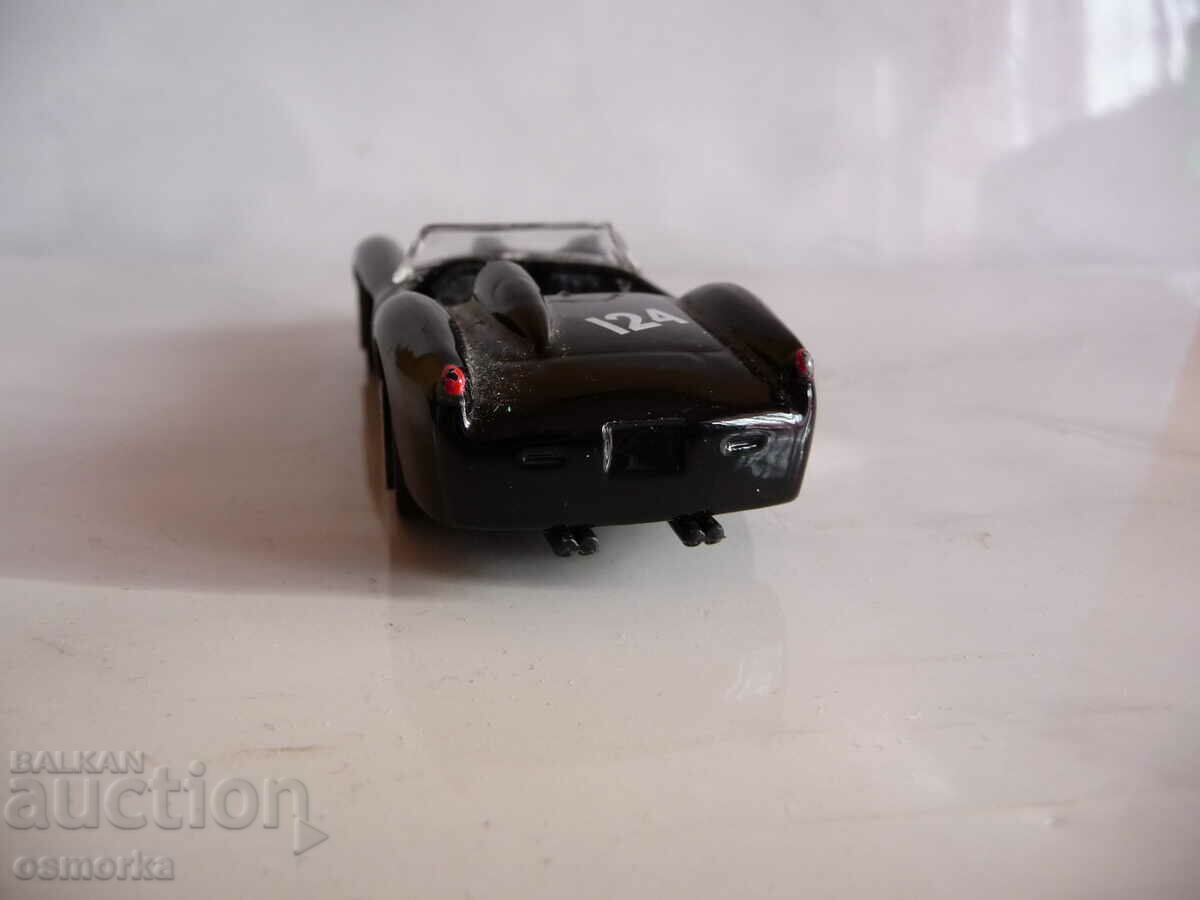 Ferrari 250 Testa Ross Bburago Ferrari collector's car - 5 Ferrari 250 Testa Ross Bburago Ferrari collector's car - 5