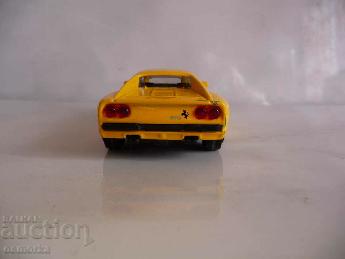 Ferrari GTO Bburago Ferrari collector car yellow - 5 Ferrari GTO Bburago Ferrari collector car yellow - 5