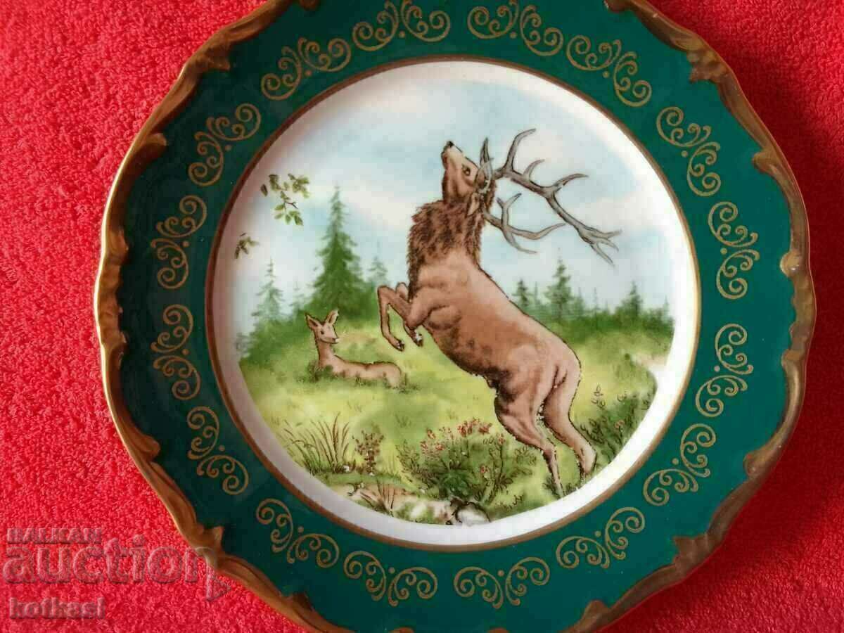 Old WEIMAR porcelain plate handmade gilding Roe Hunting with price 115.50 BGN | € 59.05