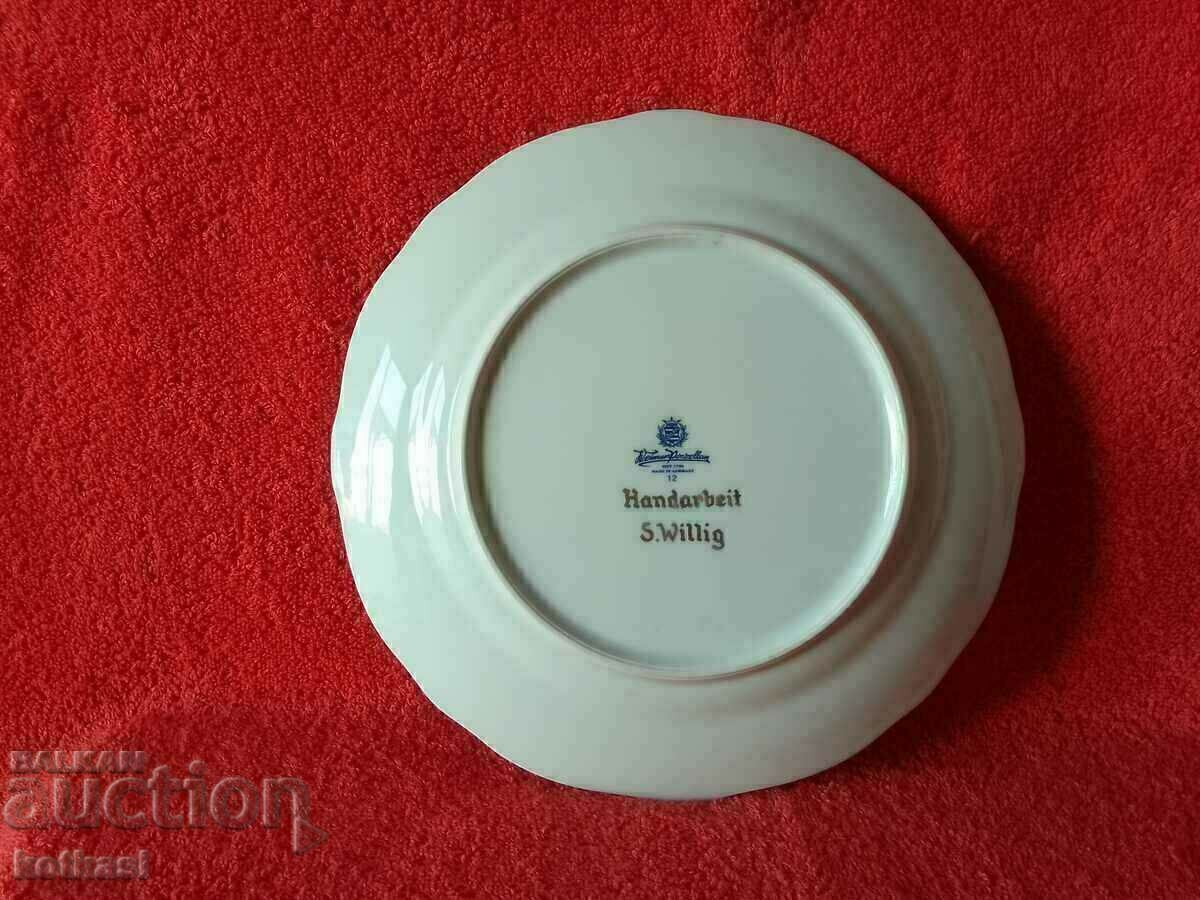 Auction  Old WEIMAR porcelain plate handmade gilding Roe Hunting