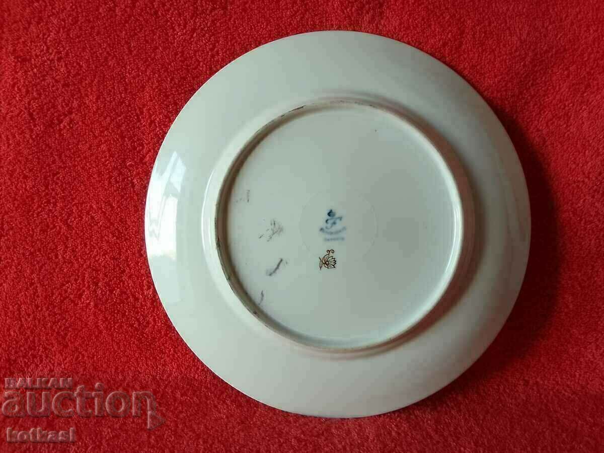 Old Porcelain Plate Furstenberg F Gilt Female Male Encounter - 5 Old Porcelain Plate Furstenberg F Gilt Female Male Encounter - 5