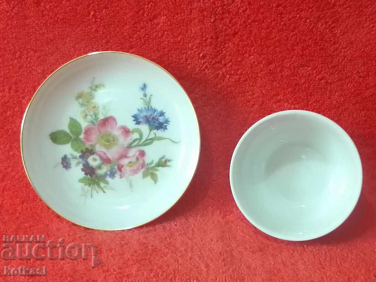 Delivery of Old porcelain double set cup plate gilding Furstenberg Mocha Delivery of Old porcelain double set cup plate gilding Furstenberg Mocha