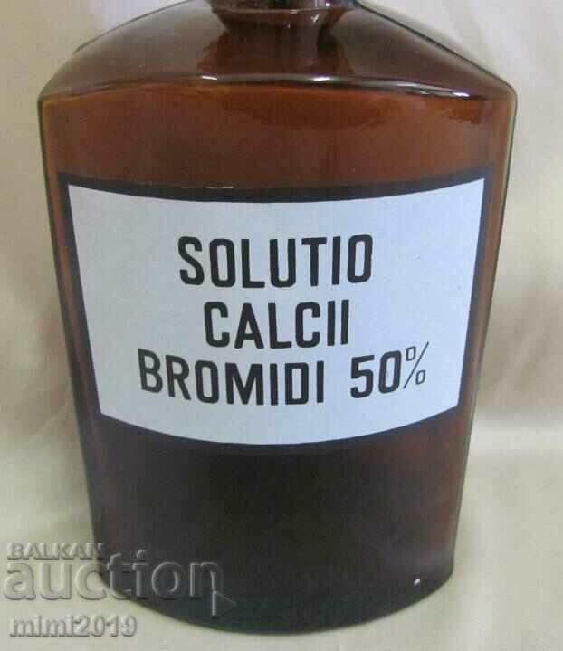 Auction WWII Glass Apothecary Bottle Auction WWII Glass Apothecary Bottle