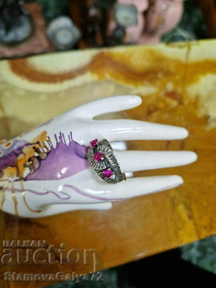 Ένα υπέροχο γαλλικό ασημένιο δαχτυλίδι αντίκα Ένα υπέροχο γαλλικό ασημένιο δαχτυλίδι αντίκα