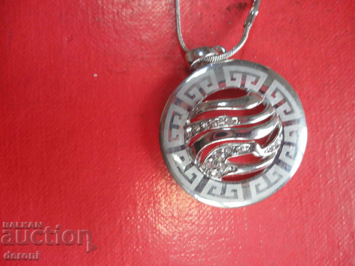 Great necklace necklace with 11 stones with price 10.00 BGN | € 5.11