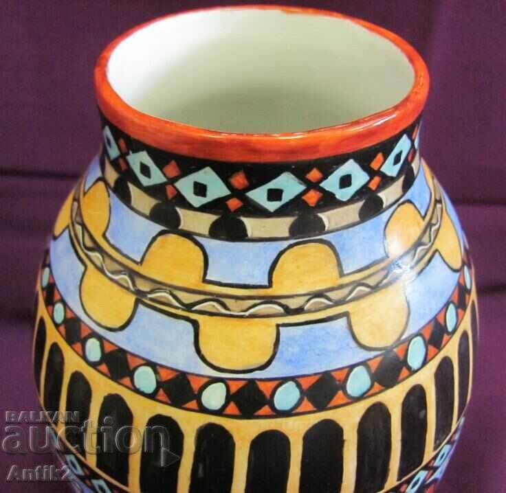 50's Beautiful Porcelain Hand Painted Vase with price 60.00 BGN | € 30.68 50's Beautiful Porcelain Hand Painted Vase with price 60.00 BGN | € 30.68