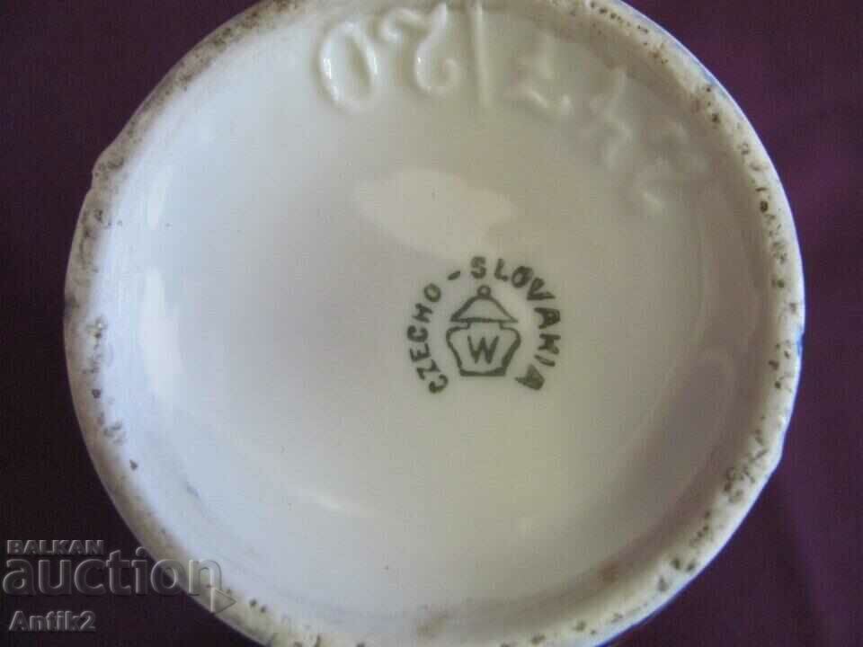 50's Beautiful Porcelain Hand Painted Vase - 6 50's Beautiful Porcelain Hand Painted Vase - 6