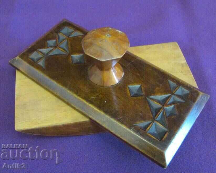 Delivery of 19th Century Handmade Wooden Ink Pad