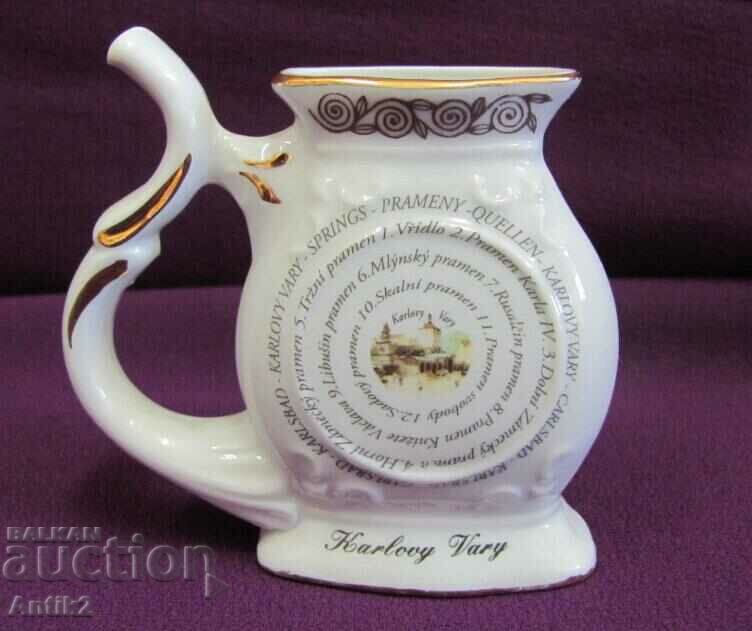 Hranitoare din porțelan antic cu Karlovy Vary Gilt cu preț 35.00 BGN | € 17.90