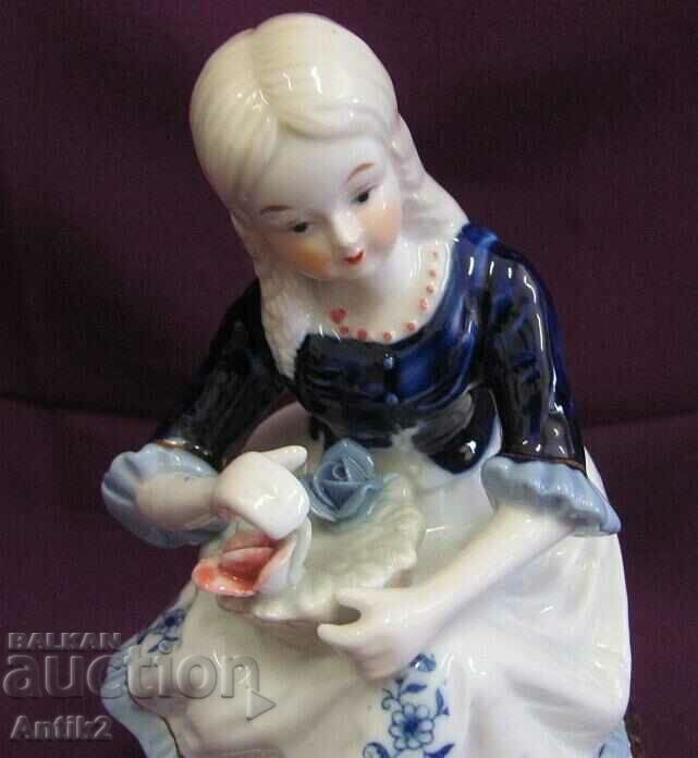 Livrarea Figurină din porțelan din anii 30 Boemia