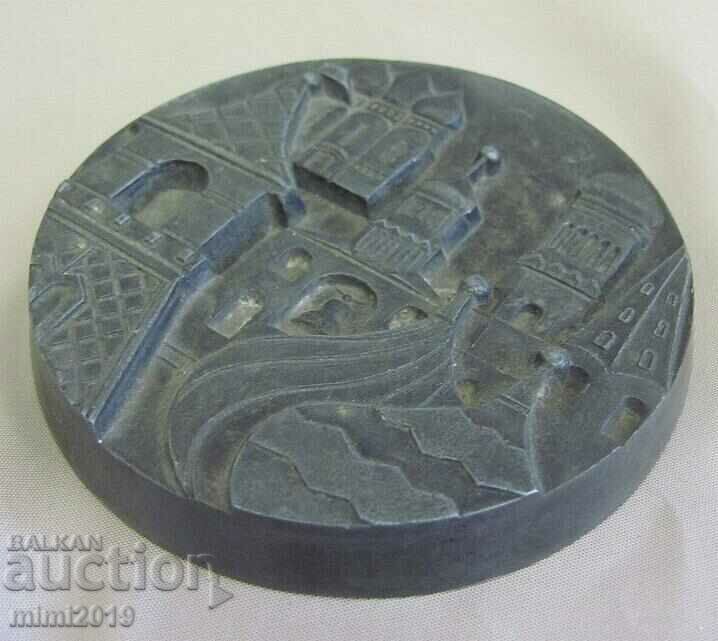 Delivery of Vintich Massive Original Plaque Kremlin Moscow Delivery of Vintich Massive Original Plaque Kremlin Moscow