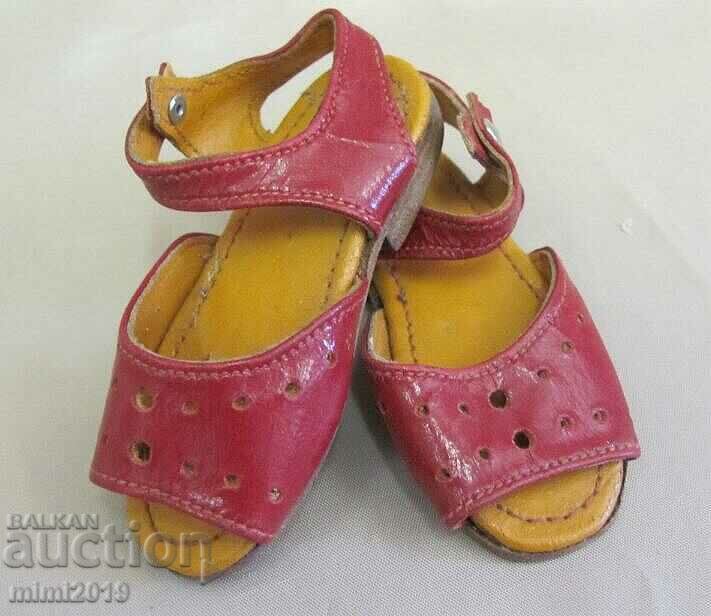 Pantofi de păpușă Vintich anilor 70