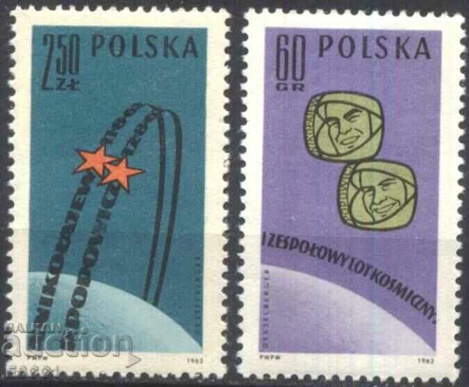 Clean Kosmos 1962 stamps from Poland