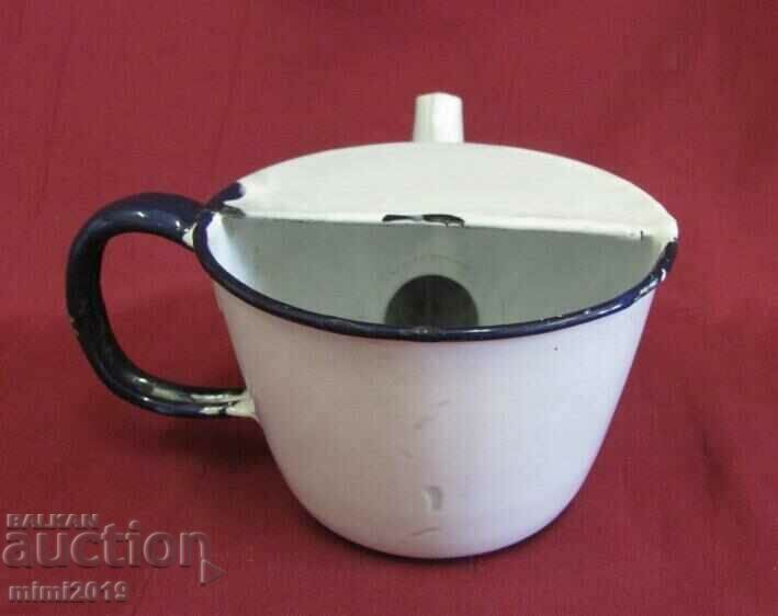 Auction WW1 Medical Metal Feeder Germany Auction WW1 Medical Metal Feeder Germany