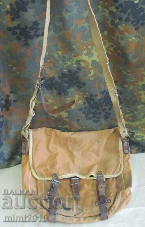 Auction  World War II Youth Organizations - Food Bag