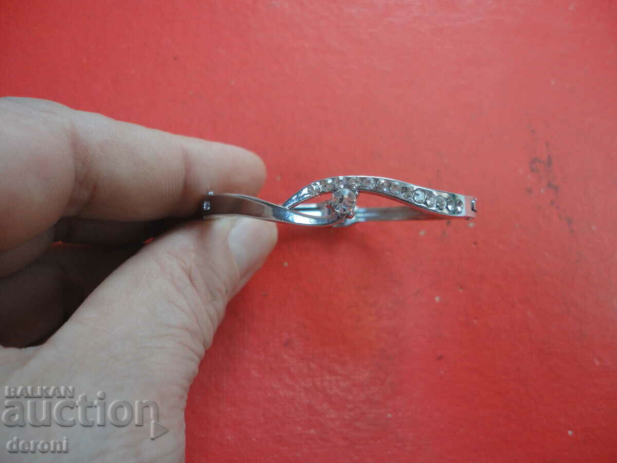 German bracelet with stones with price 10.00 BGN | € 5.11 German bracelet with stones with price 10.00 BGN | € 5.11