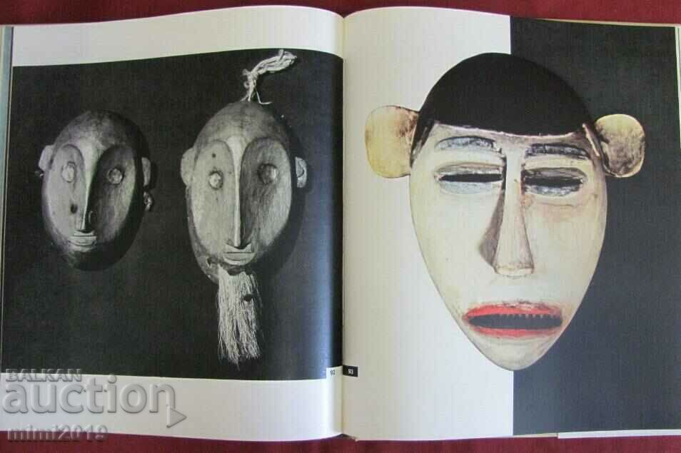 Delivery of 1987 Book-Album African Plastics Delivery of 1987 Book-Album African Plastics