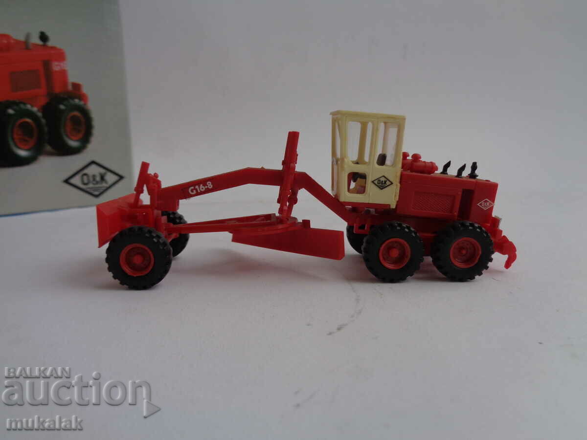 KIBRI H0 1/87 GRADER FADROMA EXCAVATOR MODEL TOY TROLLEY with price 20.00 BGN | € 10.23 KIBRI H0 1/87 GRADER FADROMA EXCAVATOR MODEL TOY TROLLEY with price 20.00 BGN | € 10.23