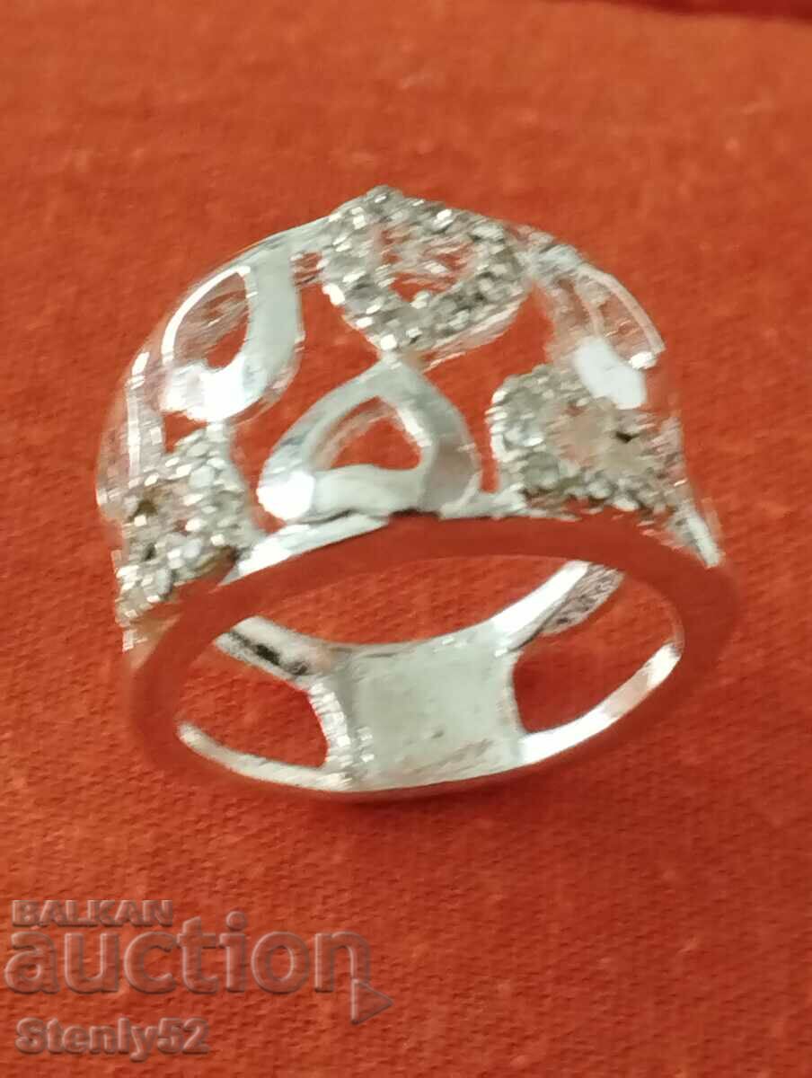 Silver-plated jewelry ring with rhodium coating