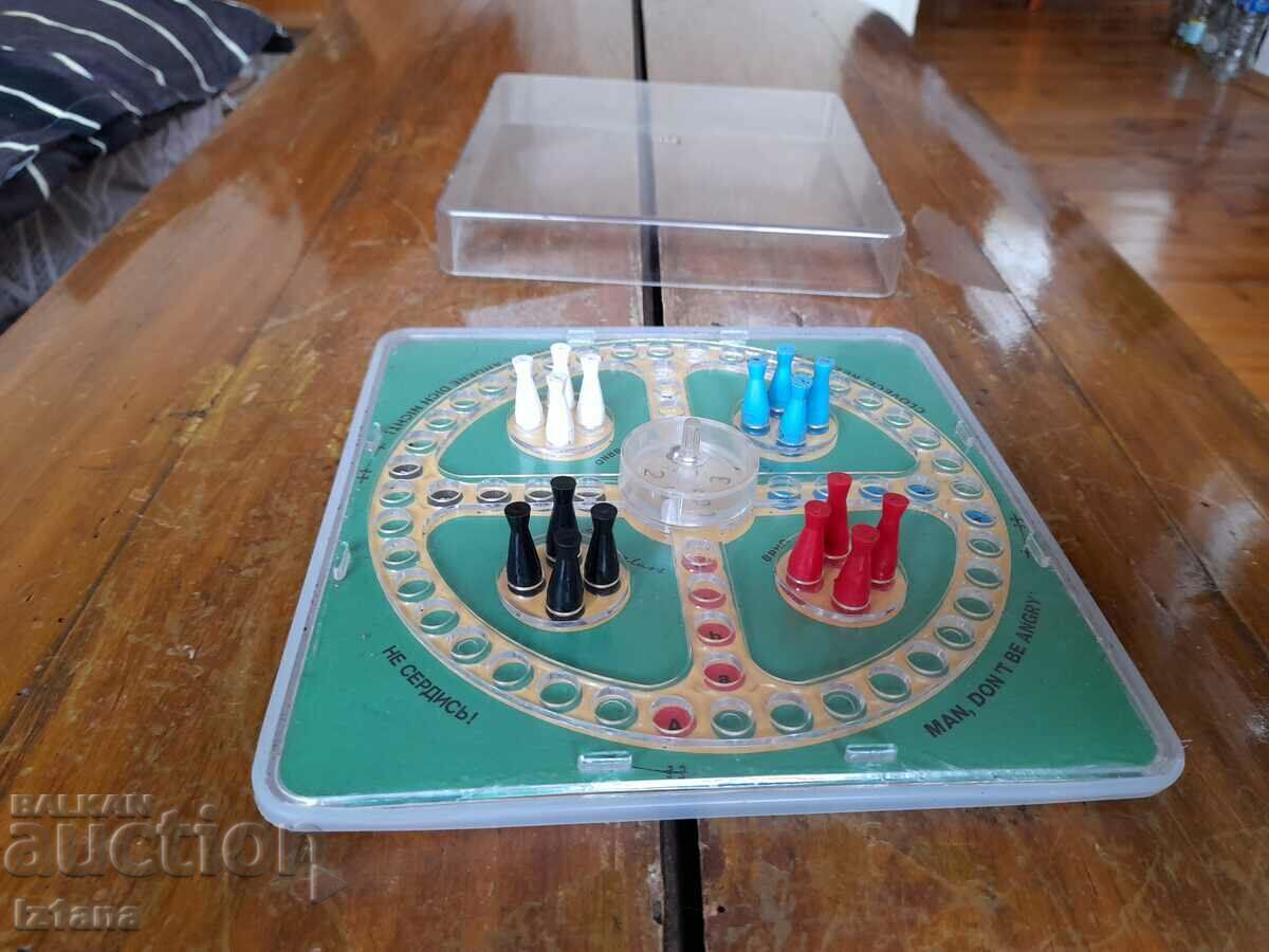 Ένα παλιό παιδικό παιχνίδι Μην τρελαίνεσαι φίλε με τιμή 42.00 BGN | € 21.47 Ένα παλιό παιδικό παιχνίδι Μην τρελαίνεσαι φίλε με τιμή 42.00 BGN | € 21.47