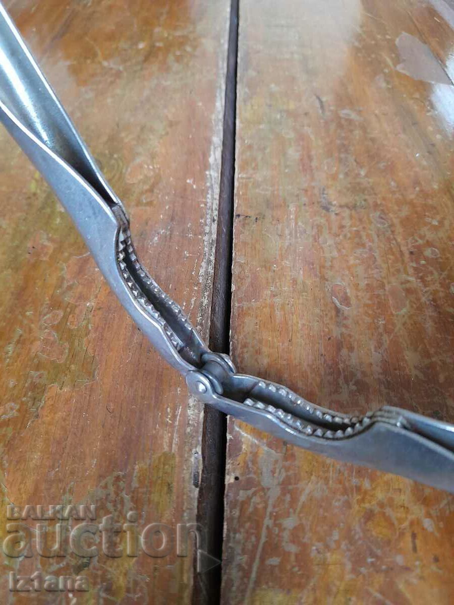 Delivery of Old nutcracker Delivery of Old nutcracker