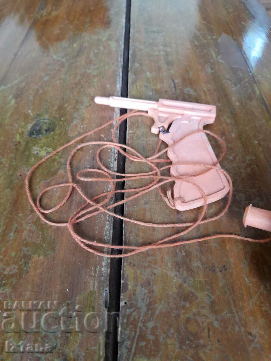 An old children's gun - 7 An old children's gun - 7