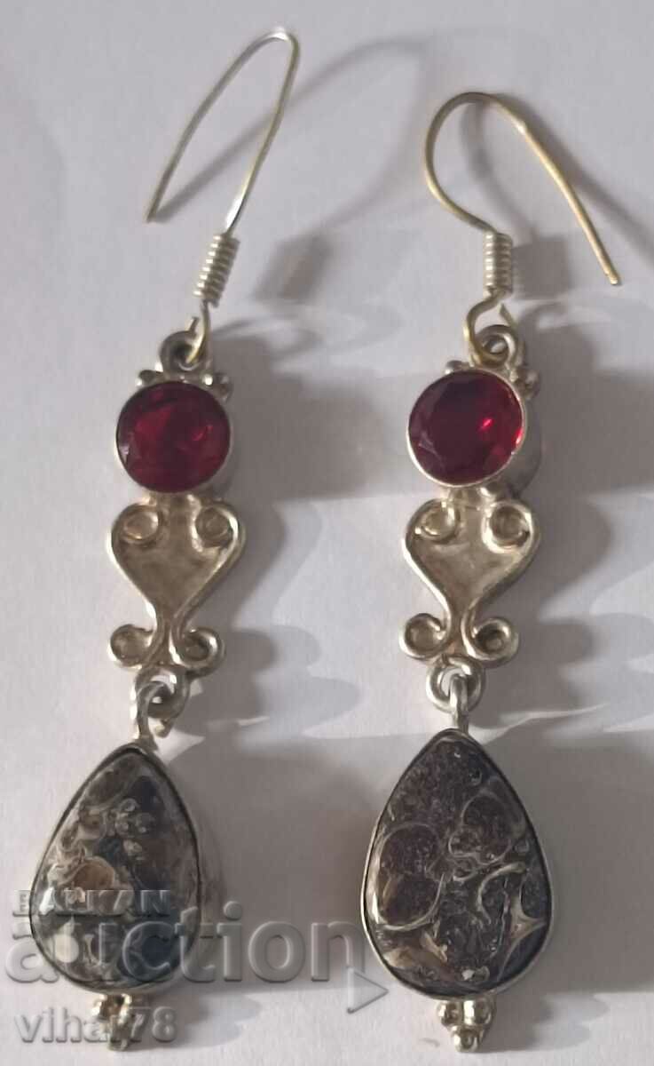 Delivery of SILVER EARRINGS Delivery of SILVER EARRINGS