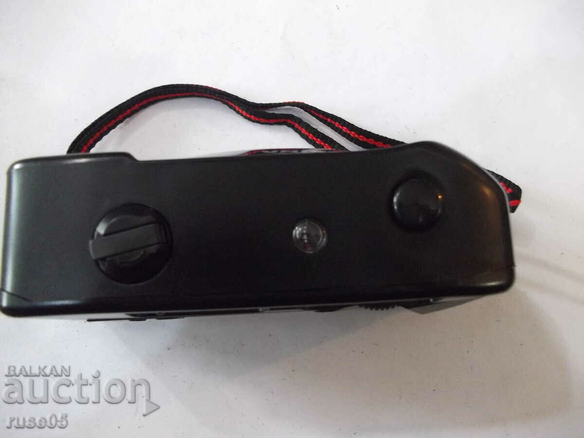 Auction Camera "SKINA - SK-106" - 1 working Auction Camera "SKINA - SK-106" - 1 working