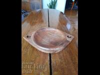 Стара дървена чиния за стена