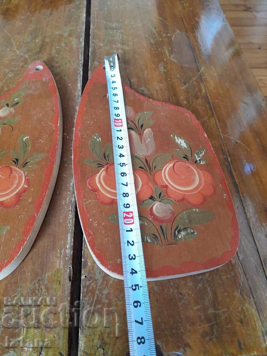 Delivery of Old decorative boards