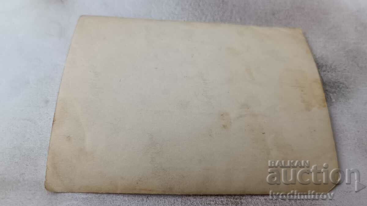 Photo Young men and women on rocks by the seashore with price 1.85 BGN | € 0.95 Photo Young men and women on rocks by the seashore with price 1.85 BGN | € 0.95