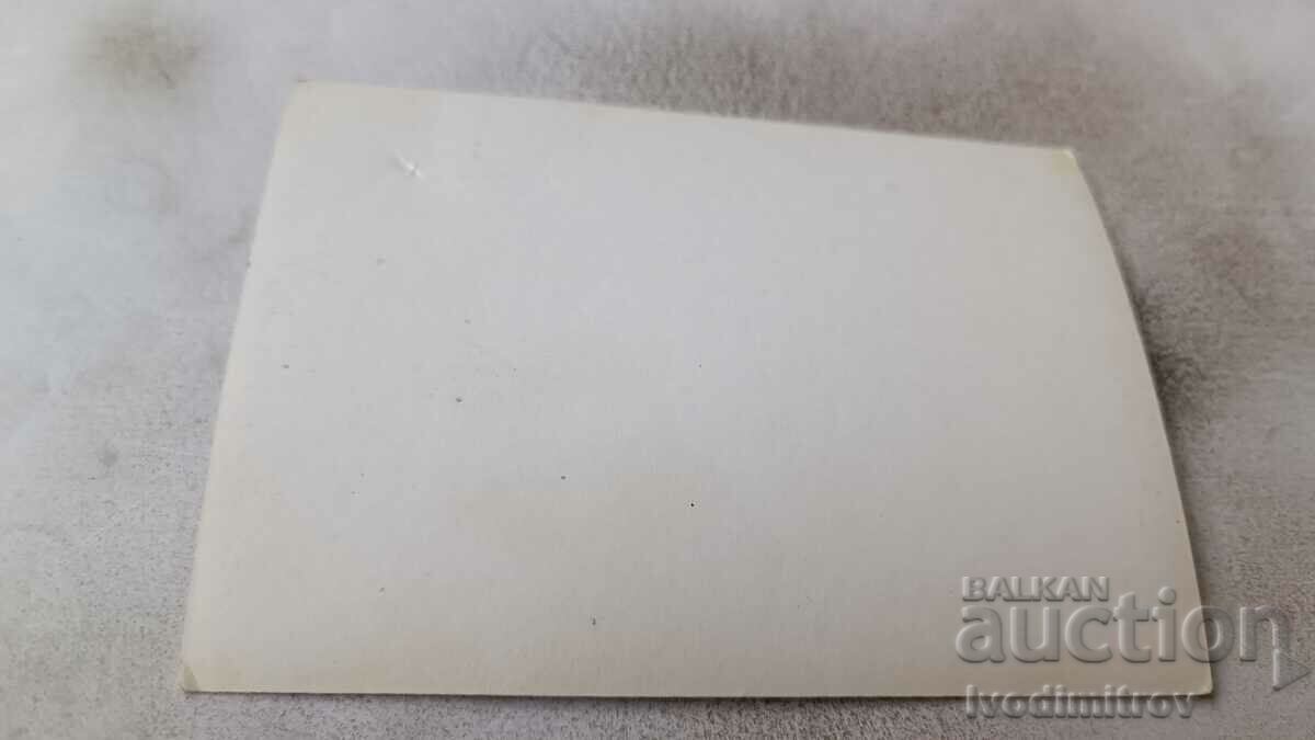 Photo Three young men on the beach with price 1.85 BGN | € 0.95 Photo Three young men on the beach with price 1.85 BGN | € 0.95