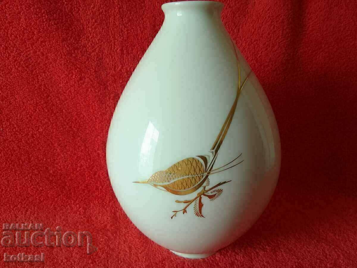 Παλαιό Βάζο Πορσελάνης Royal Manufactory KPM Berlin με τιμή € 115.50 | 225.90 BGN