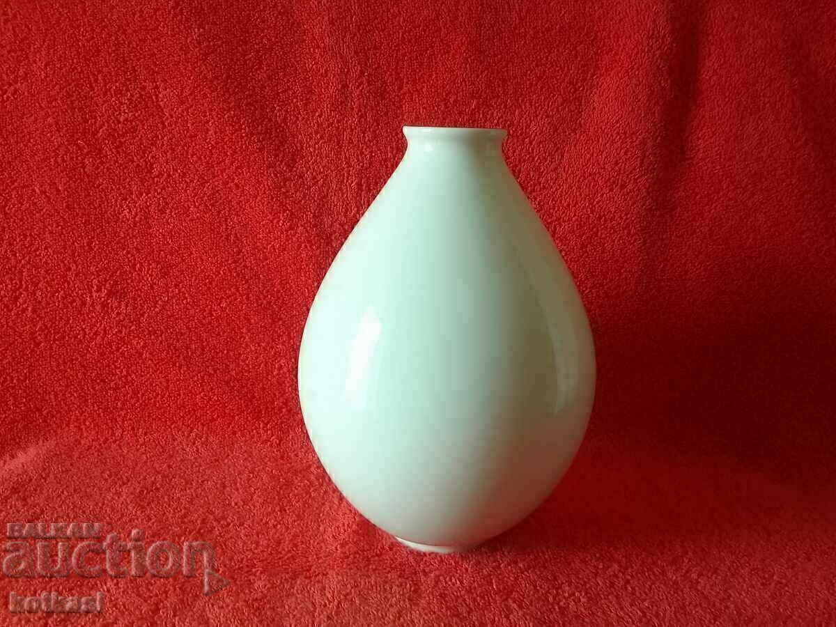 Auction Old Porcelain Vase Royal Manufactory KPM Berlin Auction Old Porcelain Vase Royal Manufactory KPM Berlin