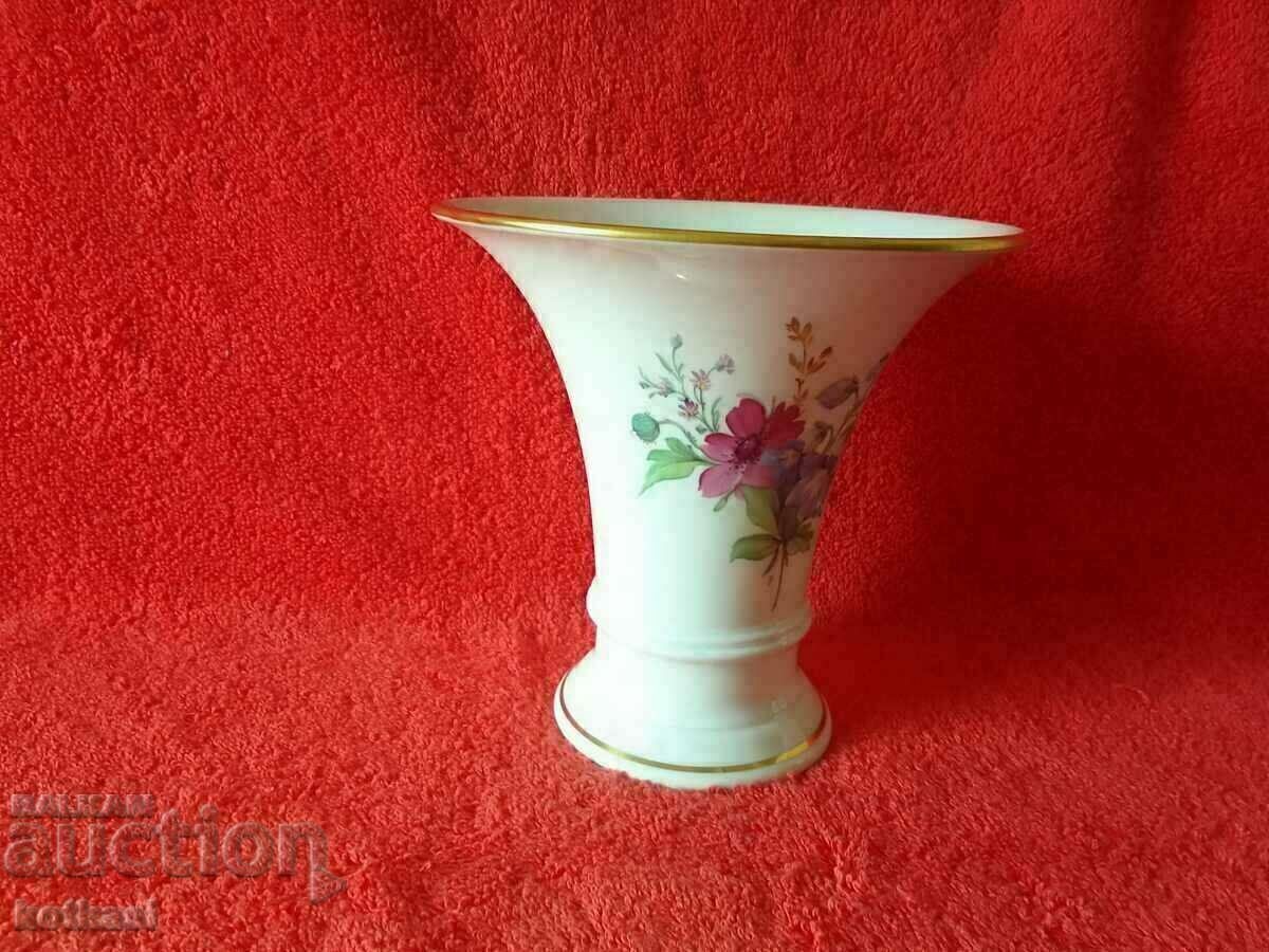 Old Porcelain Vase Royal Manufactory KPM Berlin with price 235.50 BGN | € 120.41 Old Porcelain Vase Royal Manufactory KPM Berlin with price 235.50 BGN | € 120.41
