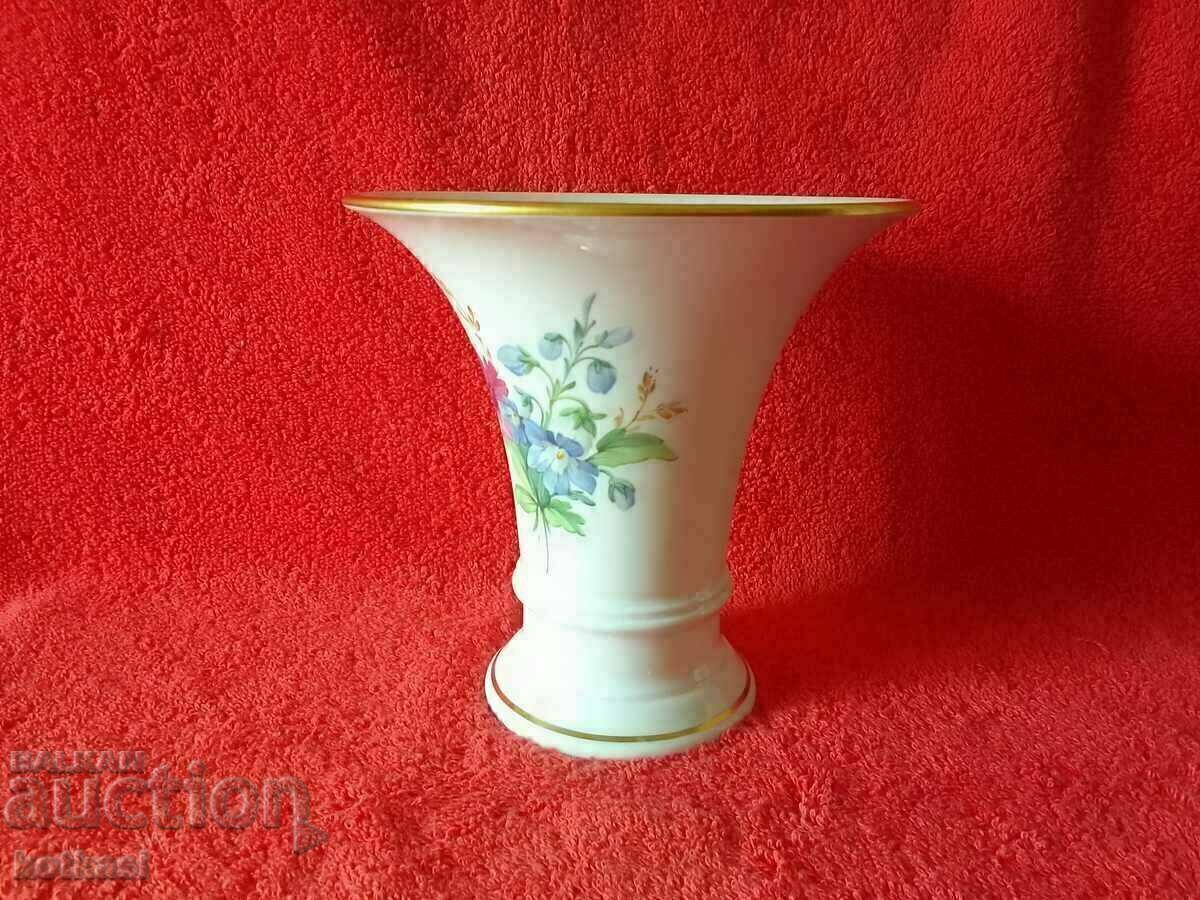 Auction Old Porcelain Vase Royal Manufactory KPM Berlin Auction Old Porcelain Vase Royal Manufactory KPM Berlin