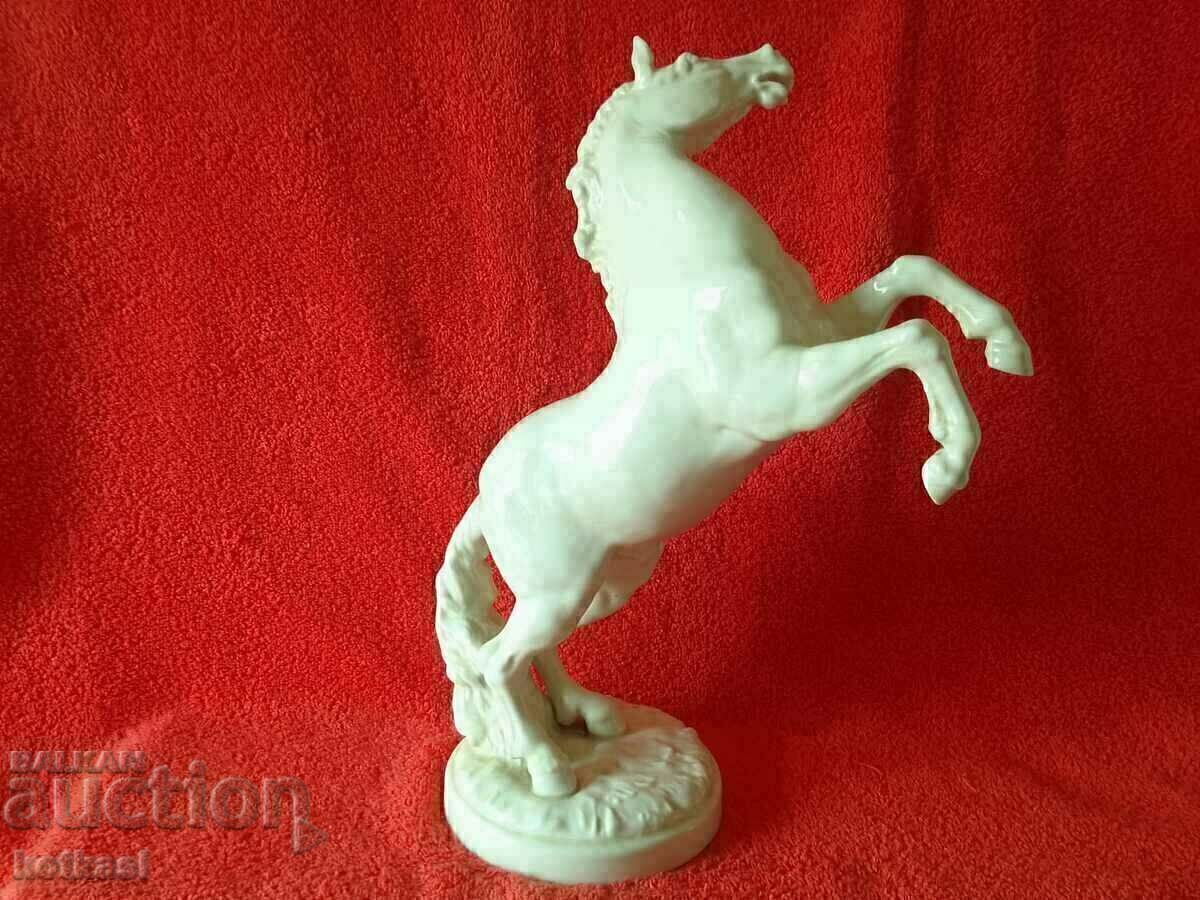 Delivery of Porcelain figure Horse Stallion Hutschenreuther Karl Tuter Delivery of Porcelain figure Horse Stallion Hutschenreuther Karl Tuter