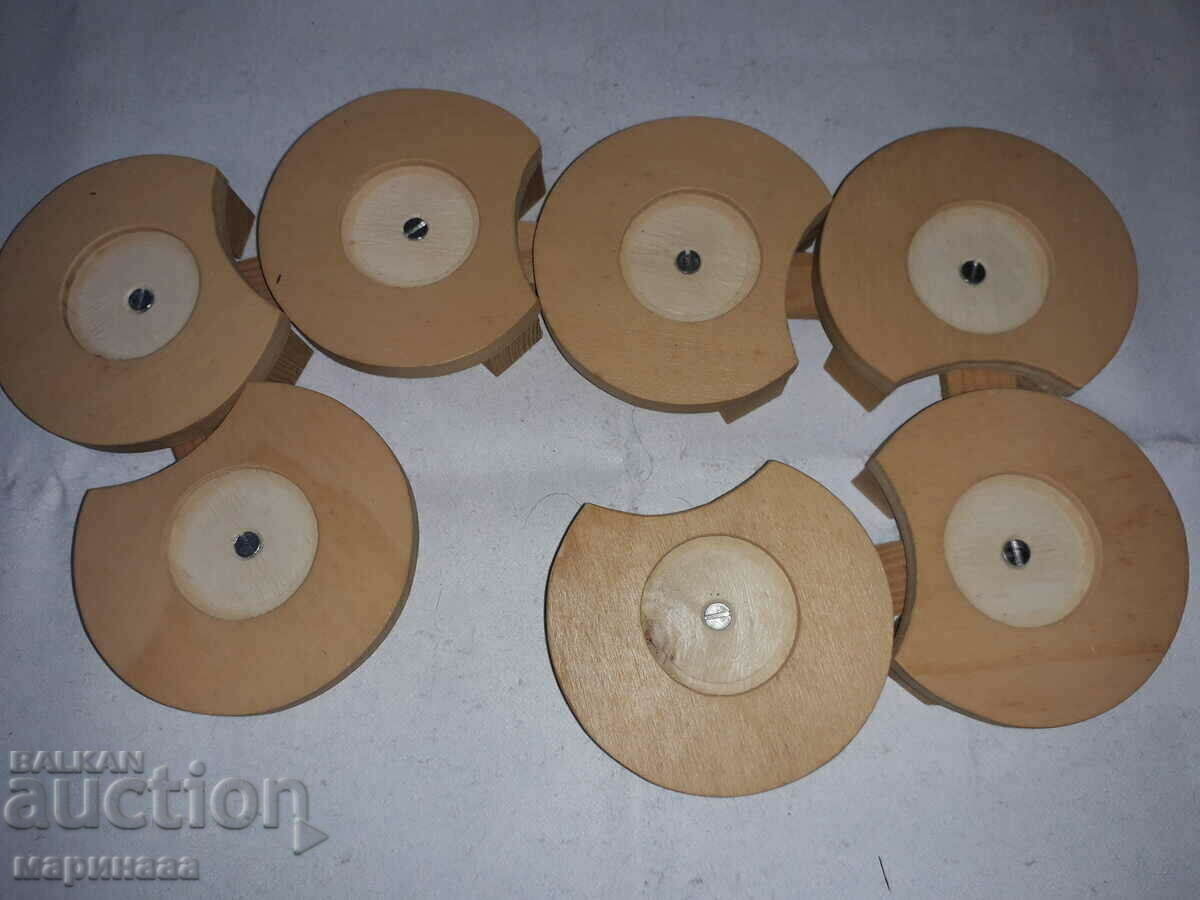 WOODEN STAND - 6 WOODEN STAND - 6