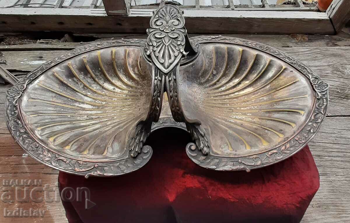 Vesela victoriană placată cu argint, secolul al XIX-lea