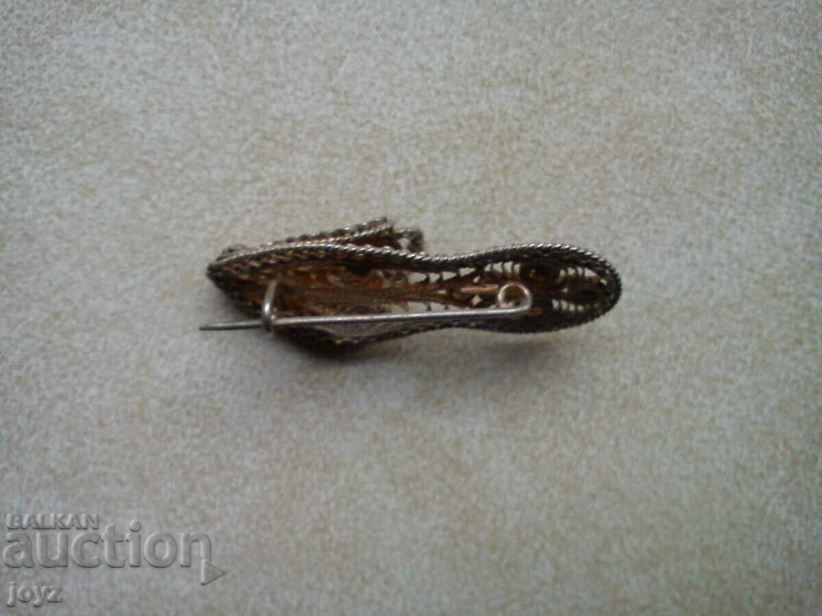 Auction  ANTIQUE SILVER SLIPPER BROOCH FILIGREE 3.78 g/ SAMPLE 900