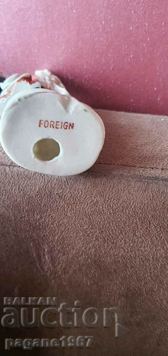 Set of two porcelain figurines. - 5 Set of two porcelain figurines. - 5