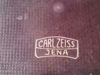 Carl Zeiss, Jena. Box.