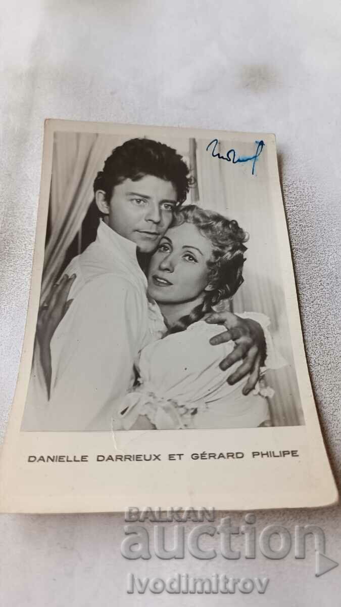 Postcard Danielle Darrieux et Gerard Philipe