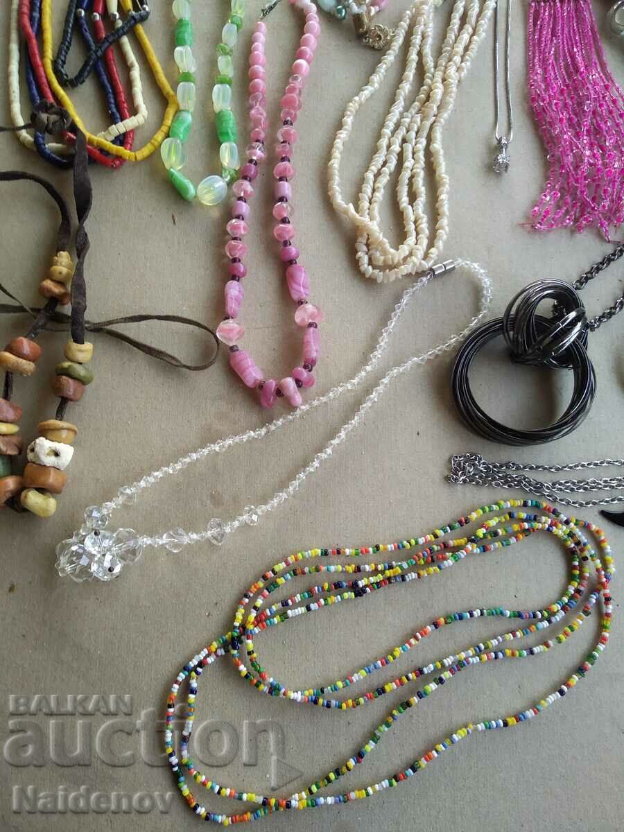 Auction Lot necklaces necklaces Auction Lot necklaces necklaces