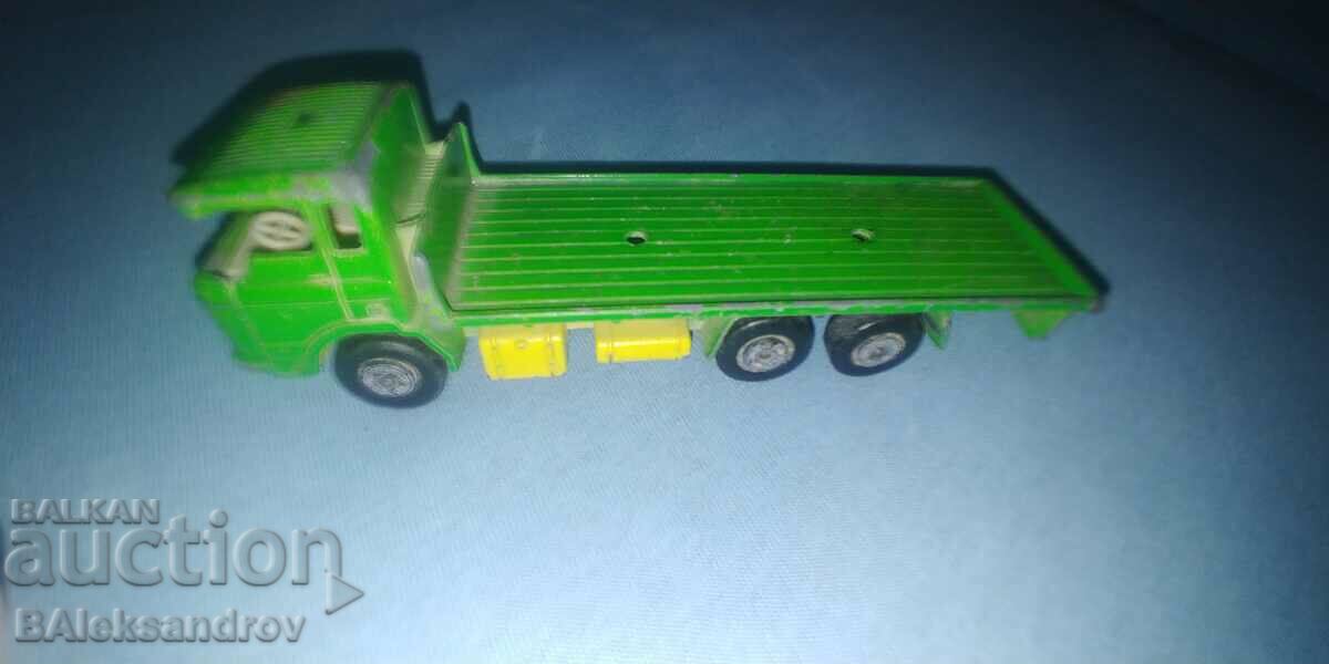 Metal truck for collection with price 10.00 BGN | € 5.11 Metal truck for collection with price 10.00 BGN | € 5.11