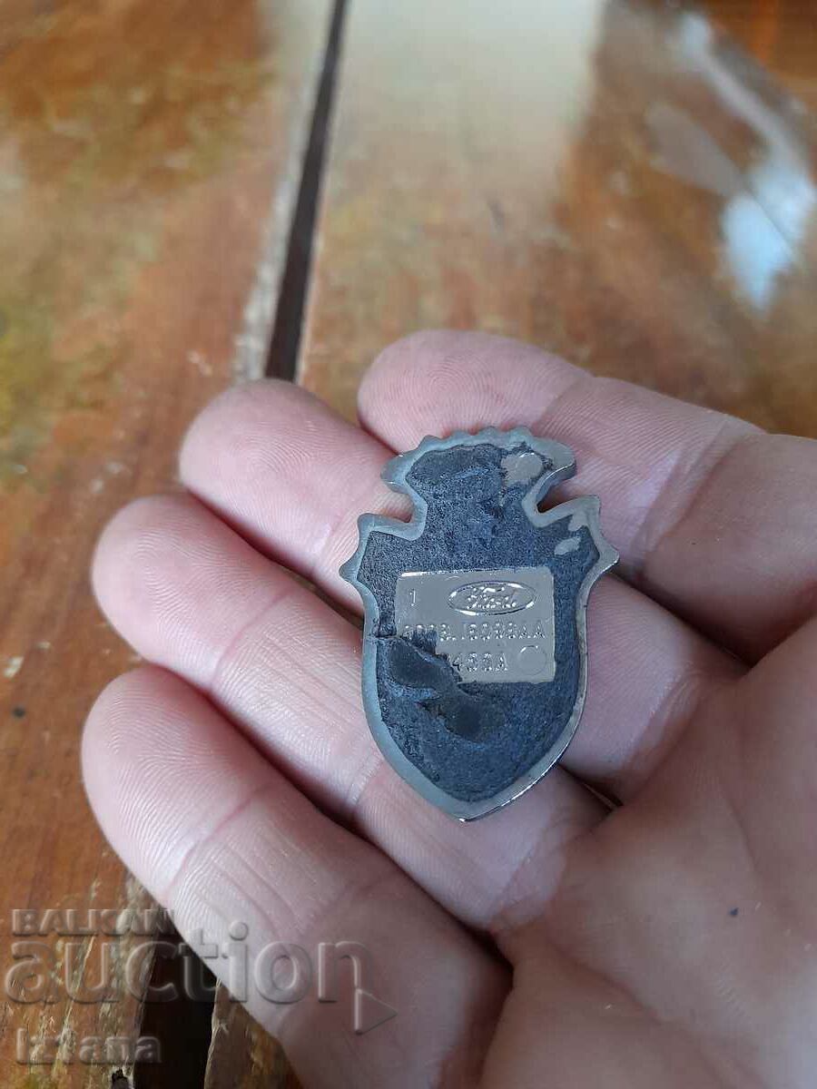 Auction Ford Ghia emblem Auction Ford Ghia emblem