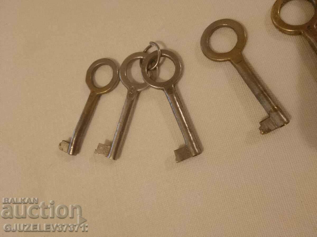 Chei vechi cu preț € 26.14 | 51.13 BGN