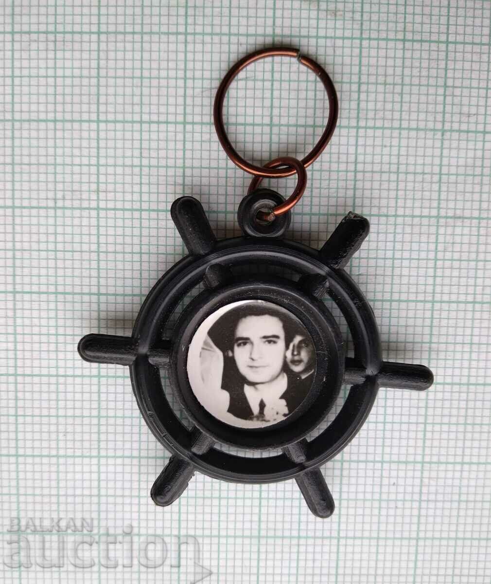 Доставка на 15267 Ключодържател - Лили Иванова и Асен Гаргов Доставка на 15267 Ключодържател - Лили Иванова и Асен Гаргов