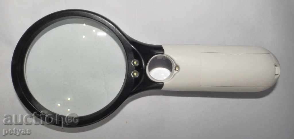 Livrarea LUPĂ universală 2 în 1 + 3 LED Livrarea LUPĂ universală 2 în 1 + 3 LED