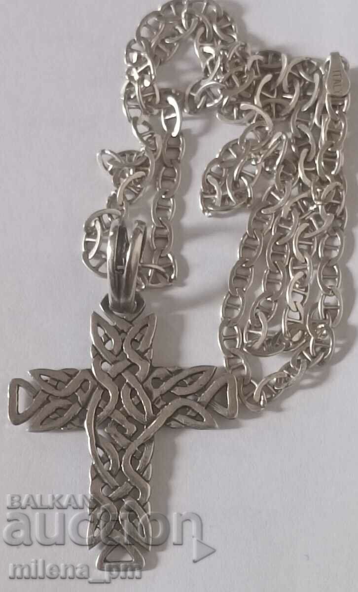 Cruce de argint cu lant cu preț 79.99 BGN | € 40.90